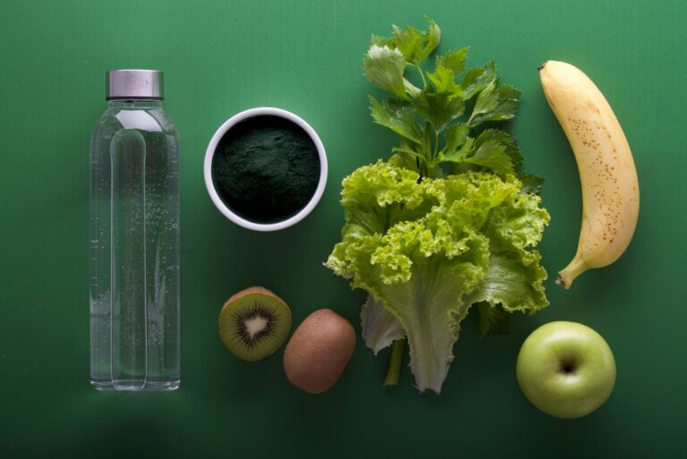 Fresh water fruits and green vegetables to reduce bloating and weight loss